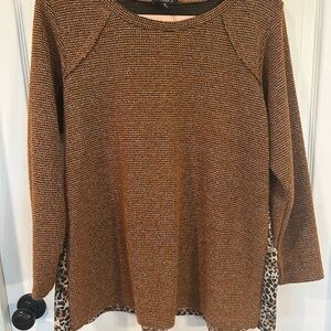 Gigio Chic Brown Knit Sweater with Full Back Leopard Accents